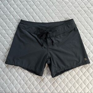 Billabong womens boardshorts